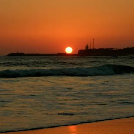 El Atardecer Holiday home *